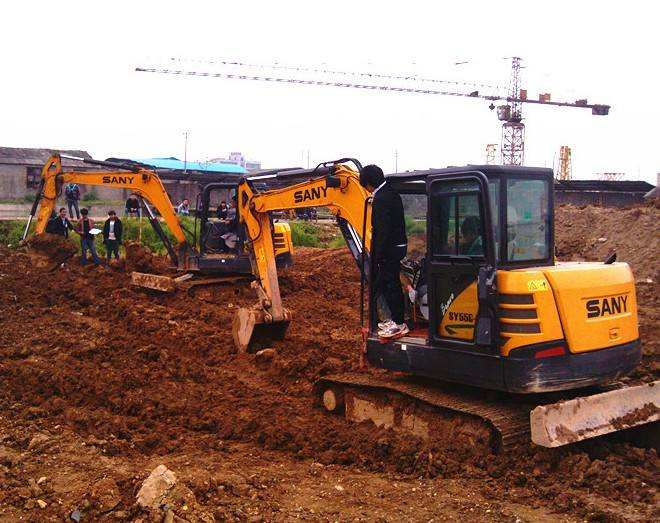 洛宁县挖掘机培训学校